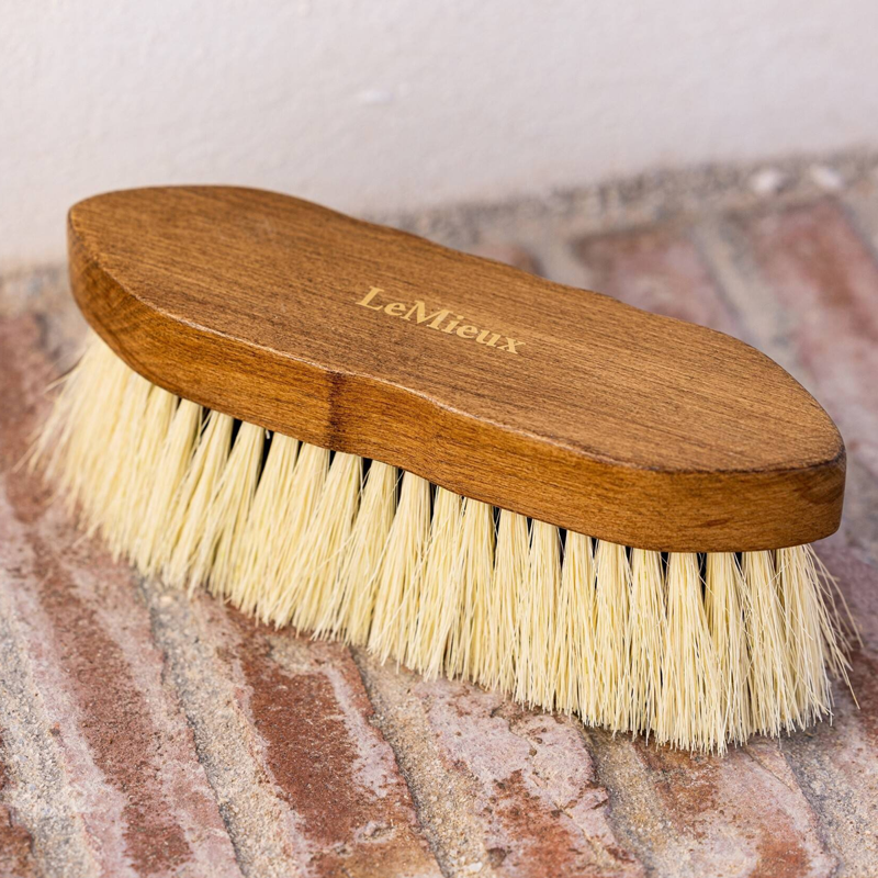 LeMieux Artisan Soft Finishing Brush - Brown-1